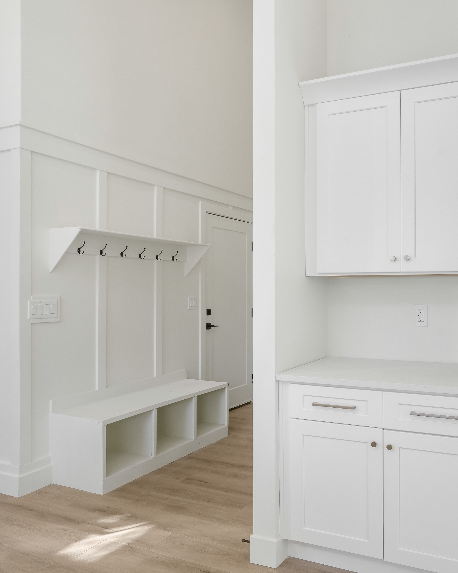 Mudroom Bench & Hooks