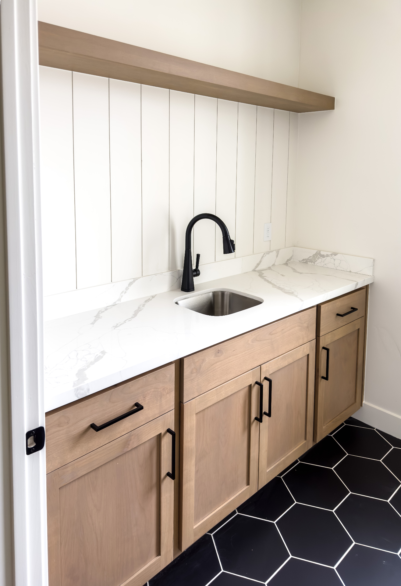 Laundry & Utility
